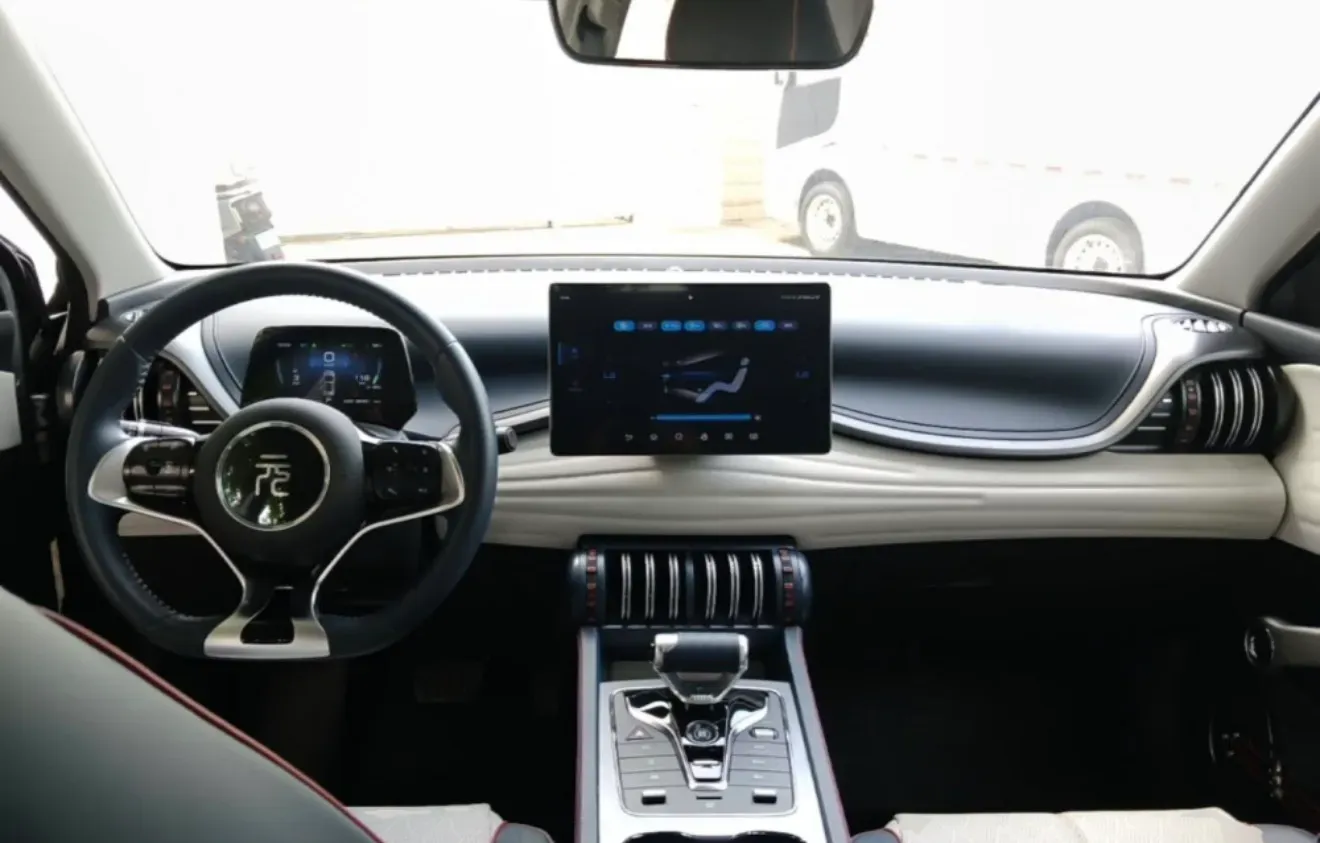 2022 Roewe RX5 MAX 1.5T 181HP L4 6AT,autocango,china used car exporter,china ev exporter,chinese used car exporter,chinese used ev exporter