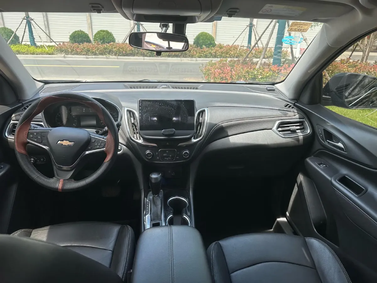 2019 Chevrolet Equinox 1.5T 169HP L4 6AT,autocango,china used car exporter,china ev exporter,chinese used car exporter,chinese used ev exporter