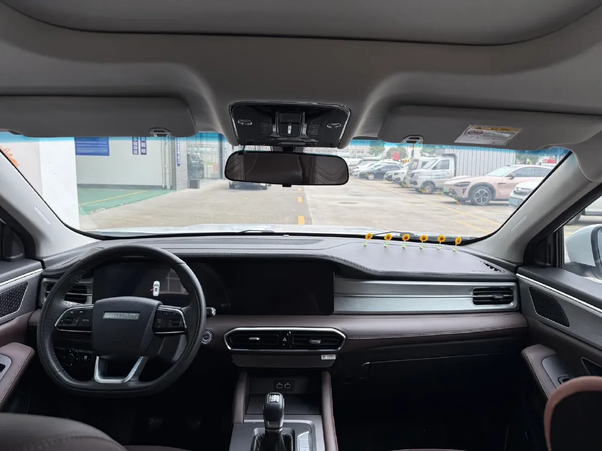 2023 Jetour X90 Plus 1.5T 156HP L4 6MT,autocango,china used car exporter,china ev exporter,chinese used car exporter,chinese used ev exporter