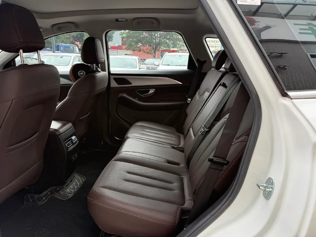 2023 Jetour X90 Plus 1.5T 156HP L4 6MT,autocango,china used car exporter,china ev exporter,chinese used car exporter,chinese used ev exporter