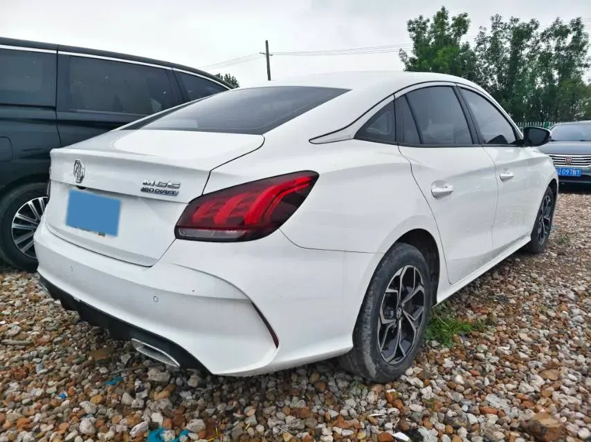 2021 MG 5 1.5L 120HP L4 5MT,autocango,china used car exporter,china ev exporter,chinese used car exporter,chinese used ev exporter