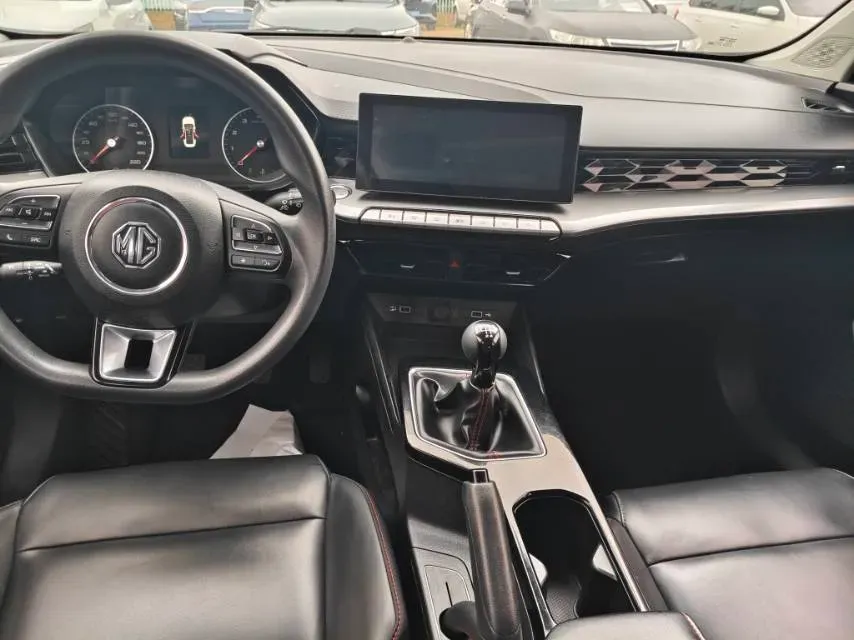 2021 MG 5 1.5L 120HP L4 5MT,autocango,china used car exporter,china ev exporter,chinese used car exporter,chinese used ev exporter