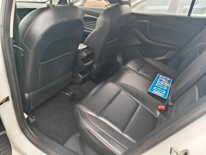 2021 MG 5 1.5L 120HP L4 5MT,autocango,china used car exporter,china ev exporter,chinese used car exporter,chinese used ev exporter
