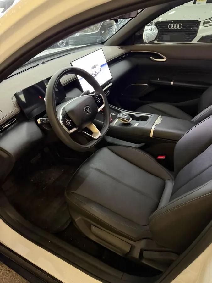 2026 ChangAn Eado 1.5T 192HP L4 7DCT,autocango,china used car exporter,china ev exporter,chinese used car exporter,chinese used ev exporter