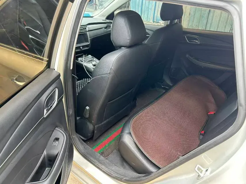 2018 Roewe Ei5 BEV 35KWH,autocango,china used car exporter,china ev exporter,chinese used car exporter,chinese used ev exporter