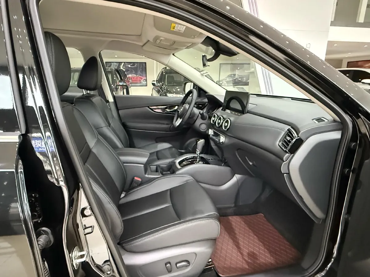 2025 Nissan X-Trail 2.0L 151HP L4 CVT,autocango,china used car exporter,china ev exporter,chinese used car exporter,chinese used ev exporter