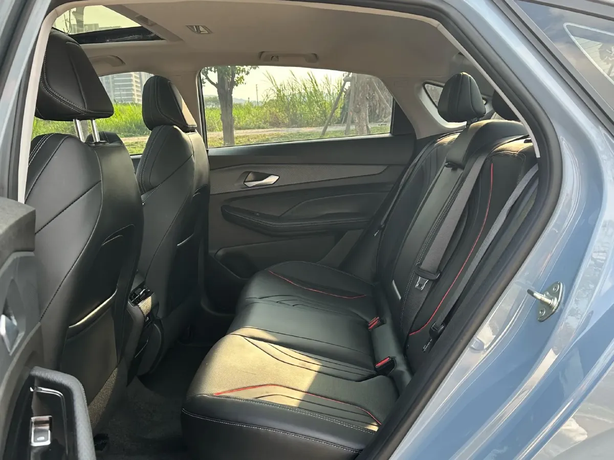 2024 Geely Binray 1.5T 181HP L4 7DCT,autocango,china used car exporter,china ev exporter,chinese used car exporter,chinese used ev exporter