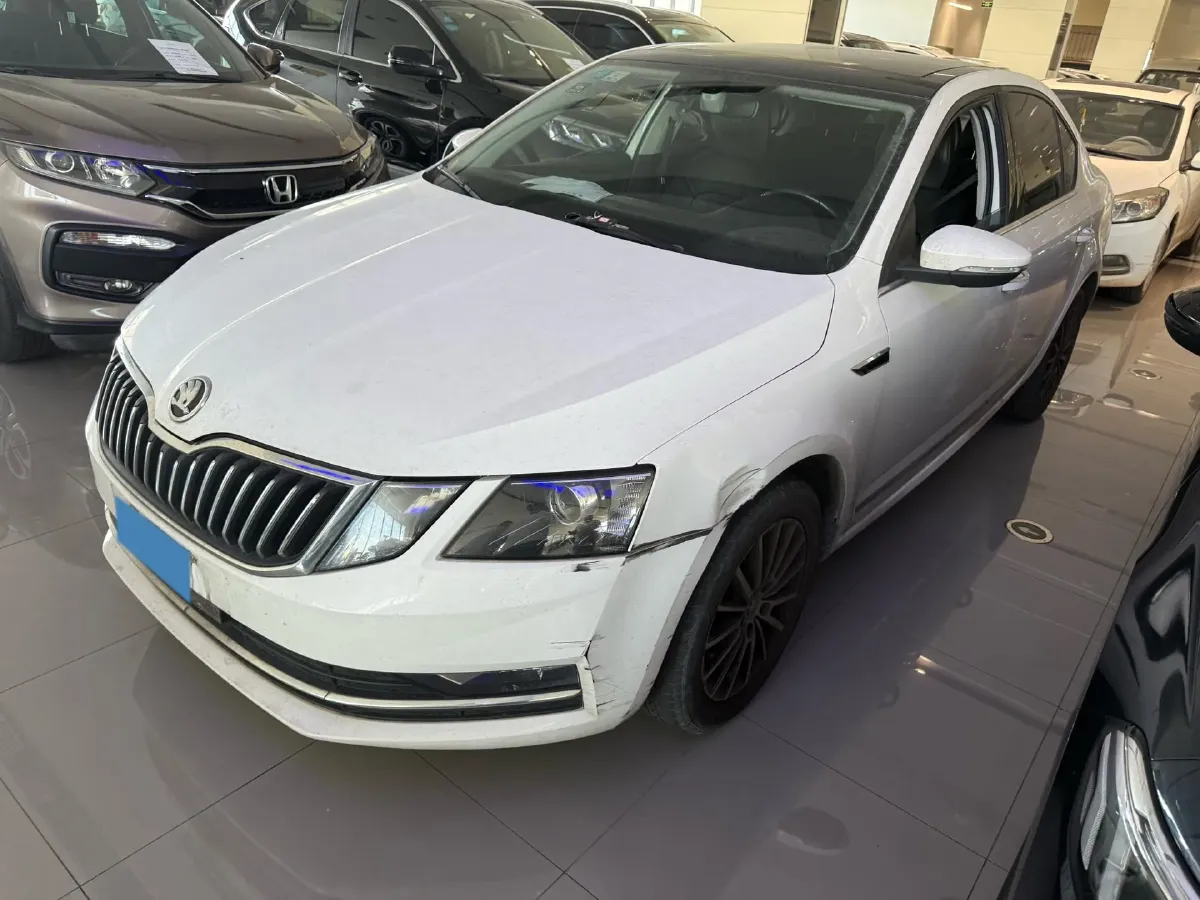 2018 Skoda Octavia 1.6L 110HP L4 6AT,autocango,china used car exporter,china ev exporter,chinese used car exporter,chinese used ev exporter