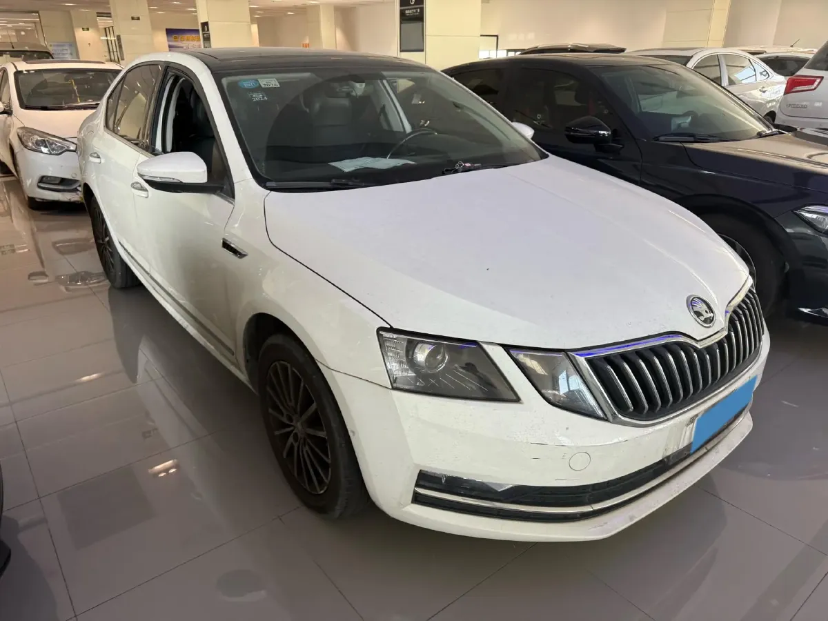 2018 Skoda Octavia 1.6L 110HP L4 6AT,autocango,china used car exporter,china ev exporter,chinese used car exporter,chinese used ev exporter