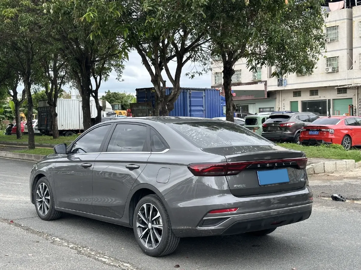 2025 Geely Emgrand 1.5L 127HP L4 CVT,autocango,china used car exporter,china ev exporter,chinese used car exporter,chinese used ev exporter