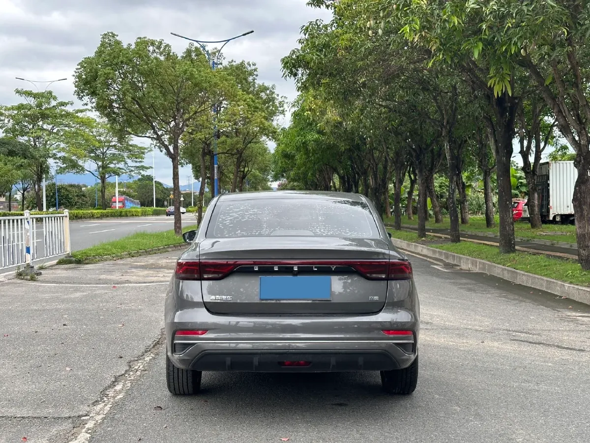 2025 Geely Emgrand 1.5L 127HP L4 CVT,autocango,china used car exporter,china ev exporter,chinese used car exporter,chinese used ev exporter