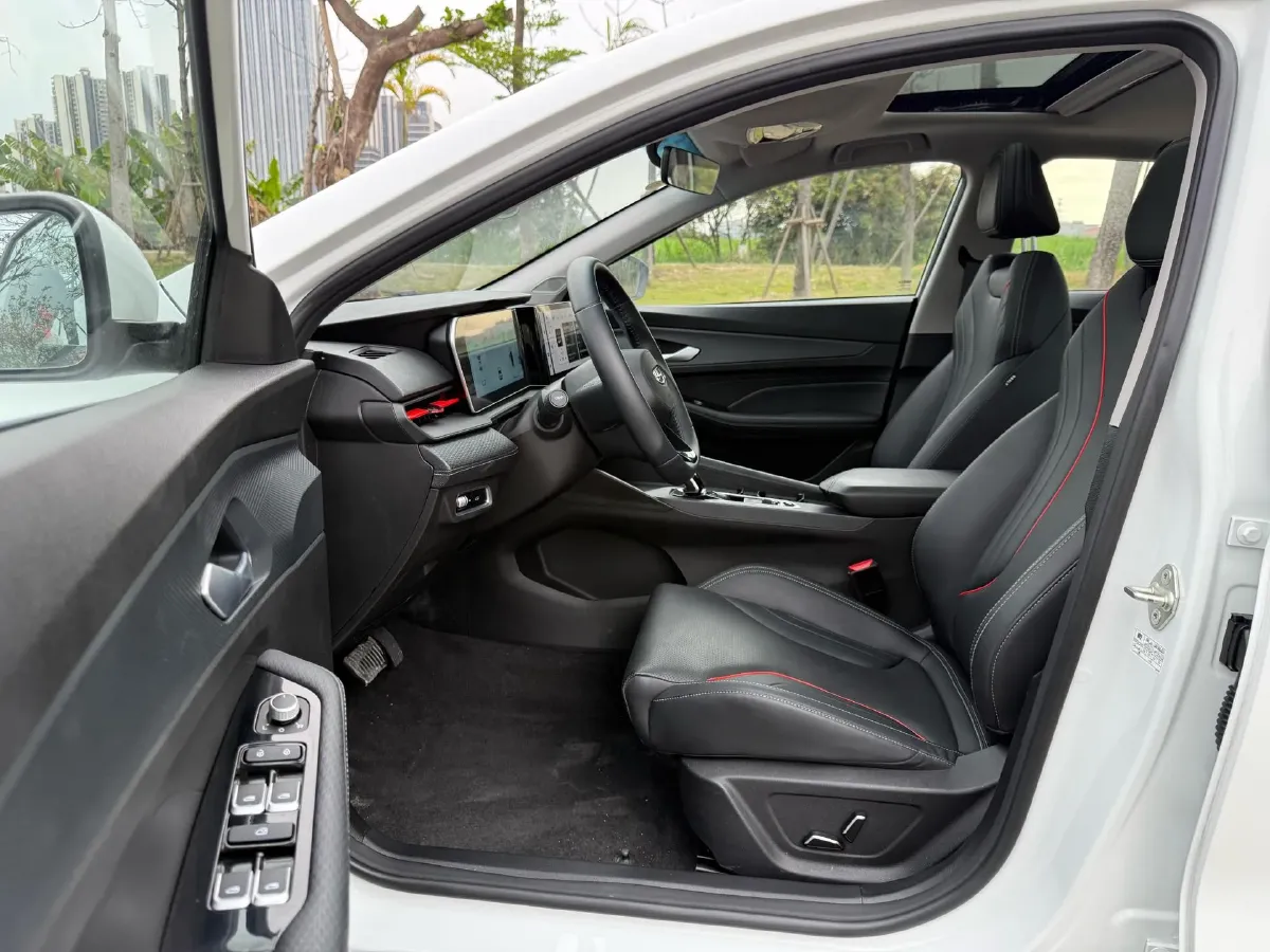 2024 Geely Binray 1.5T 181HP L4 7DCT,autocango,china used car exporter,china ev exporter,chinese used car exporter,chinese used ev exporter