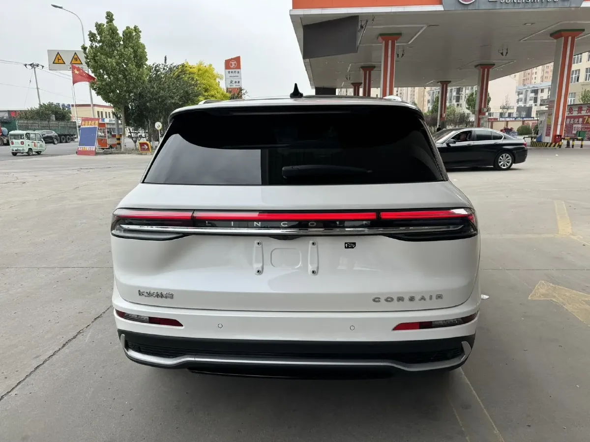 2023 Lincoln Corsair 2.0T 261HP L4 8AT,autocango,china used car exporter,china ev exporter,chinese used car exporter,chinese used ev exporter