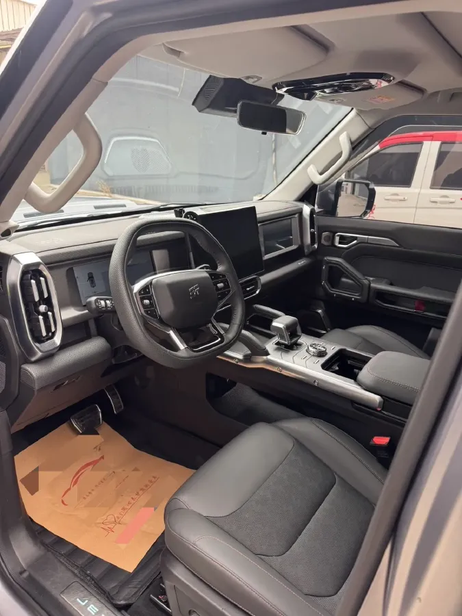 2024 Jetour Traveller 2.0T 254HP L4 7DCT,autocango,china used car exporter,china ev exporter,chinese used car exporter,chinese used ev exporter