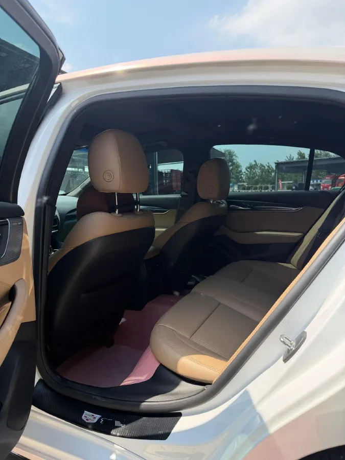 2024 Cadillac CT5 2.0T 237HP L4 10AT,autocango,china used car exporter,china ev exporter,chinese used car exporter,chinese used ev exporter