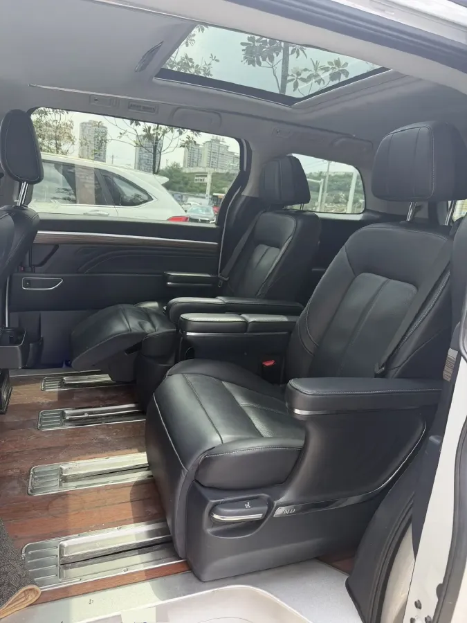 2023 GAC Trumpchi M8 2.0T 252HP L4 8AT,autocango,china used car exporter,china ev exporter,chinese used car exporter,chinese used ev exporter