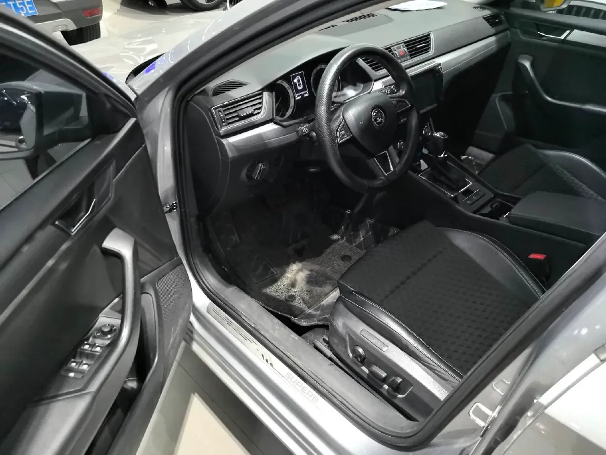 2018 Nissan Terra 2.5L 184HP L4 7AT,autocango,china used car exporter,china ev exporter,chinese used car exporter,chinese used ev exporter