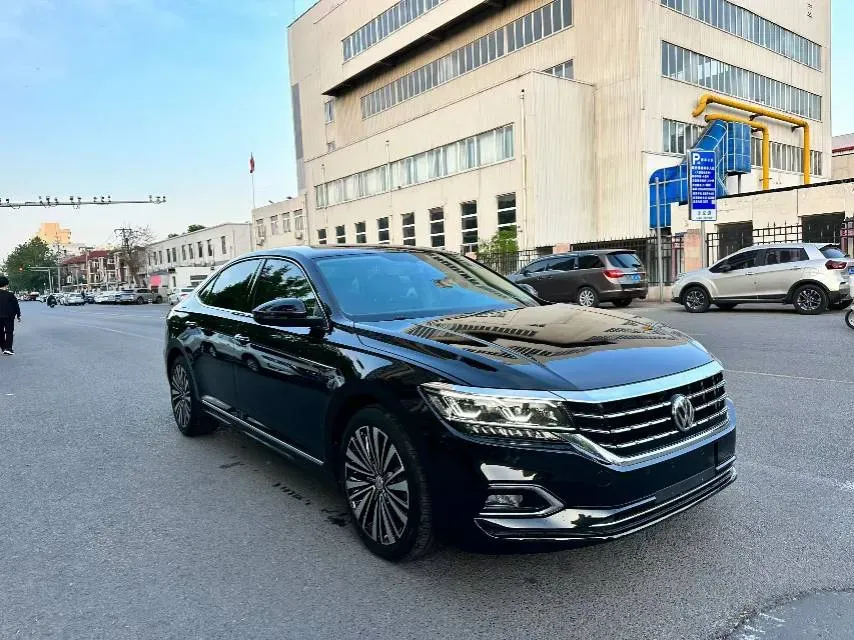 2019 Volvo V40 1.5T 152HP L4 6AT,autocango,china used car exporter,china ev exporter,chinese used car exporter,chinese used ev exporter