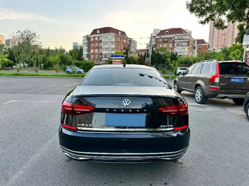 2019 Volvo V40 1.5T 152HP L4 6AT,autocango,china used car exporter,china ev exporter,chinese used car exporter,chinese used ev exporter