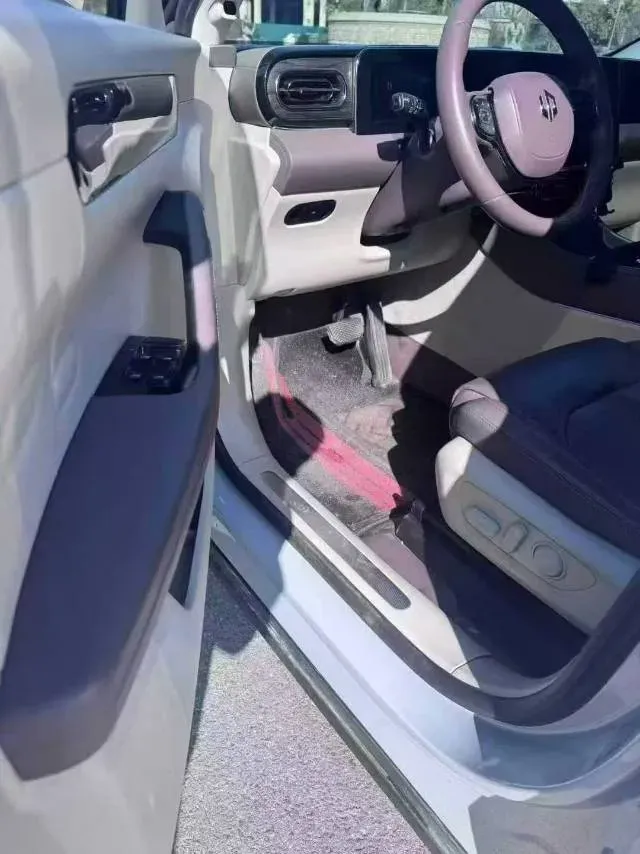 2023 Leapmotor C11 Range Extended 131HP REEV 30.1KWH,autocango,china used car exporter,china ev exporter,chinese used car exporter,chinese used ev exporter
