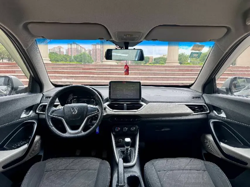 2017 BaoJun 510 1.5L 112HP L4 6MT,autocango,china used car exporter,china ev exporter,chinese used car exporter,chinese used ev exporter