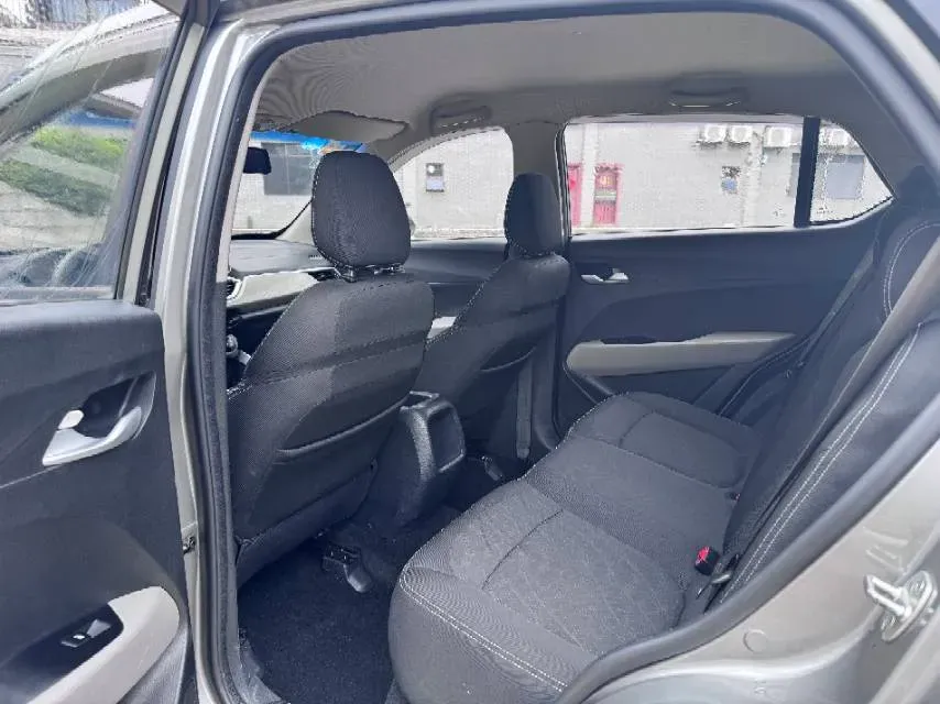 2017 BaoJun 510 1.5L 112HP L4 6MT,autocango,china used car exporter,china ev exporter,chinese used car exporter,chinese used ev exporter