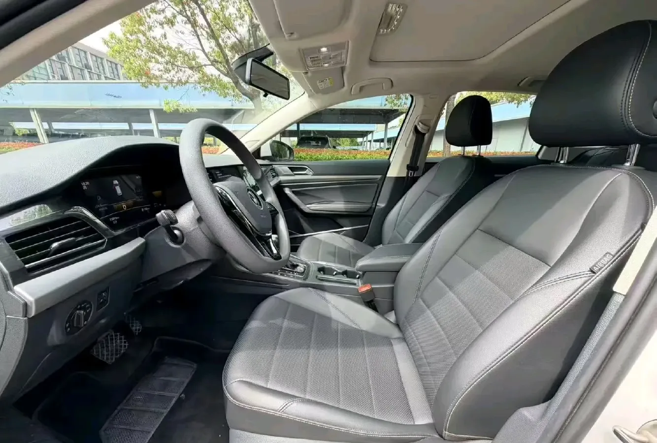 2021 Volkswagen Lavida 1.5L 113HP L4 6AT,autocango,china used car exporter,china ev exporter,chinese used car exporter,chinese used ev exporter