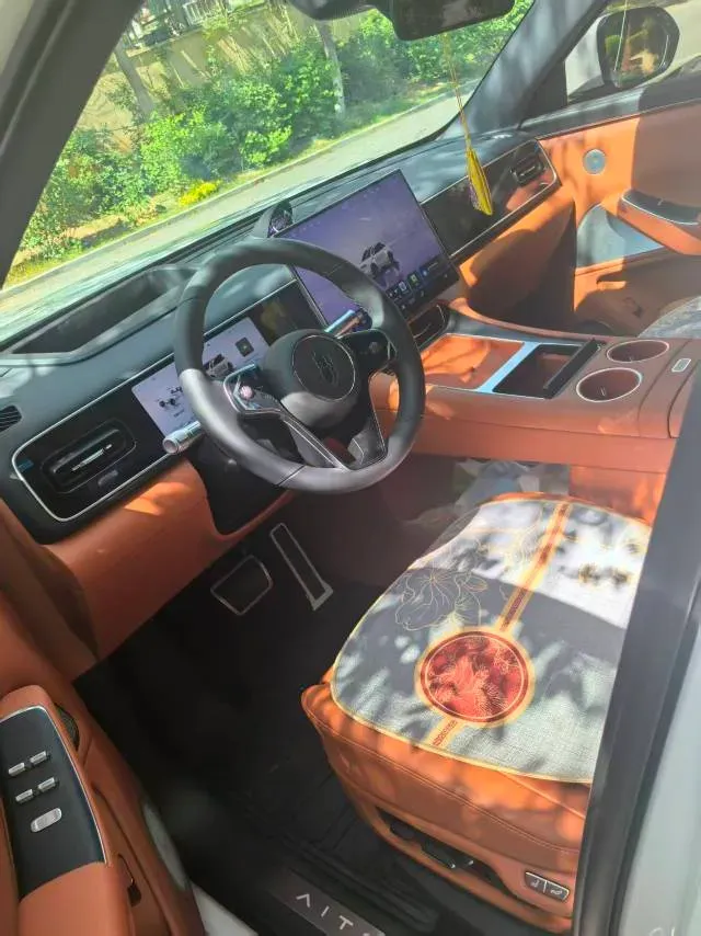 2026 AITO AITO M7 REEV 160HP REEV,autocango,china used car exporter,china ev exporter,chinese used car exporter,chinese used ev exporter