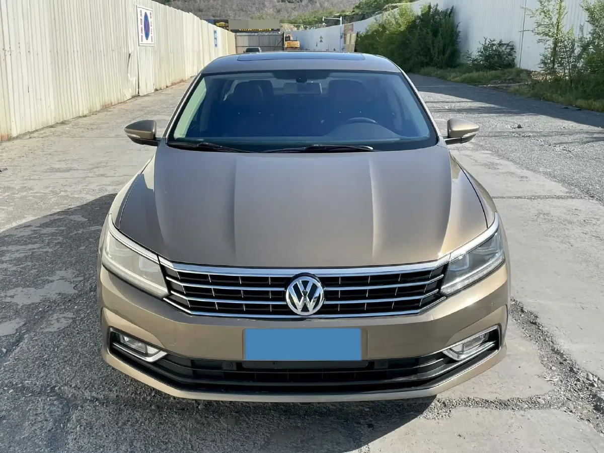 2017 Volkswagen Passat 1.8T 180HP L4 7DCT,autocango,china used car exporter,china ev exporter,chinese used car exporter,chinese used ev exporter