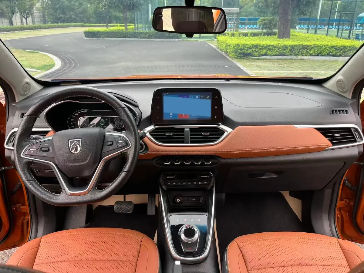 2017 HaiMa S5 Young Edition 1.6L 122HP L4 5MT,autocango,china used car exporter,china ev exporter,chinese used car exporter,chinese used ev exporter
