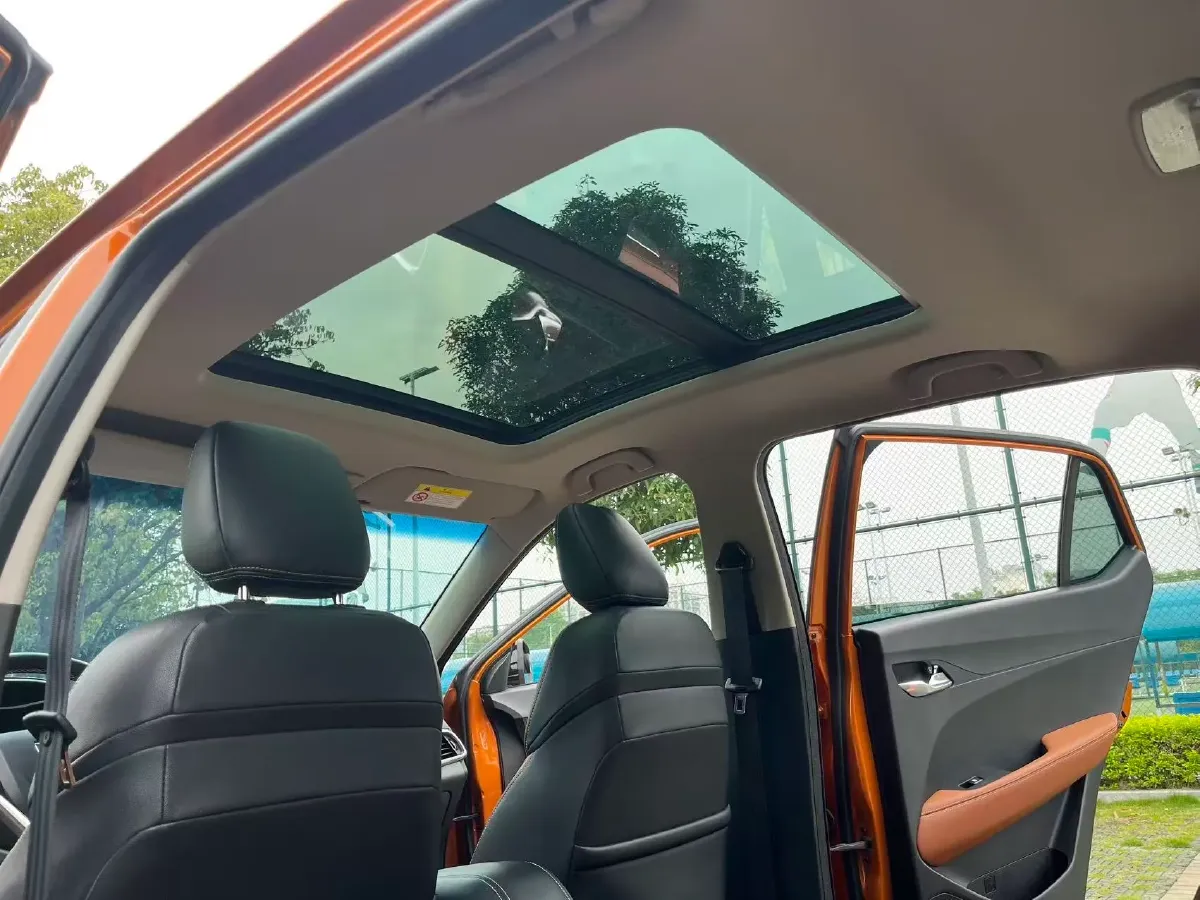 2017 HaiMa S5 Young Edition 1.6L 122HP L4 5MT,autocango,china used car exporter,china ev exporter,chinese used car exporter,chinese used ev exporter