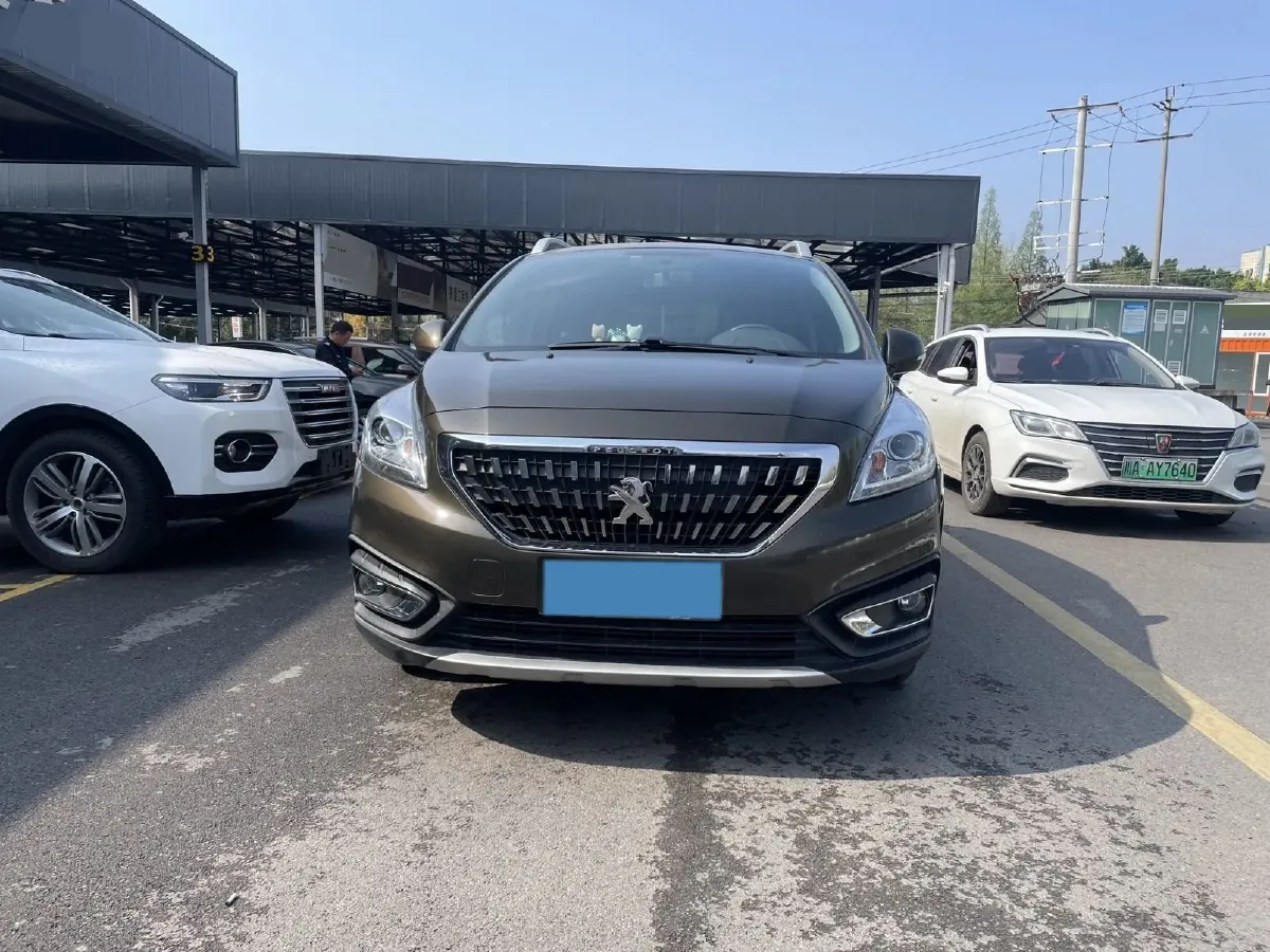 2018 Peugeot 3008 2.0L 147HP L4 6AT,autocango,china used car exporter,china ev exporter,chinese used car exporter,chinese used ev exporter