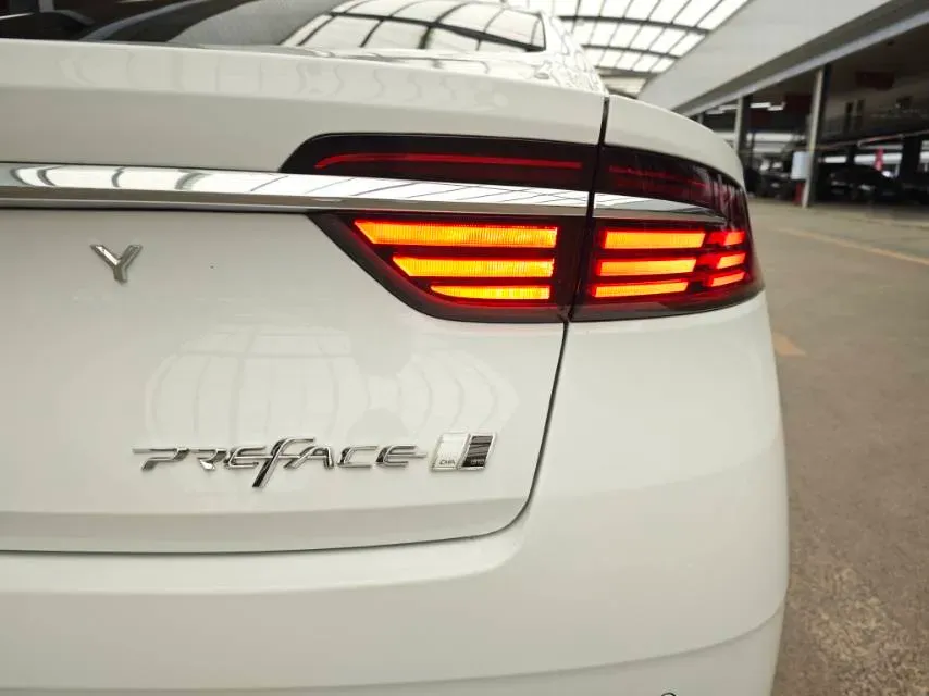 2025 Geely Preface 1.5T 181HP L4 7DCT,autocango,china used car exporter,china ev exporter,chinese used car exporter,chinese used ev exporter