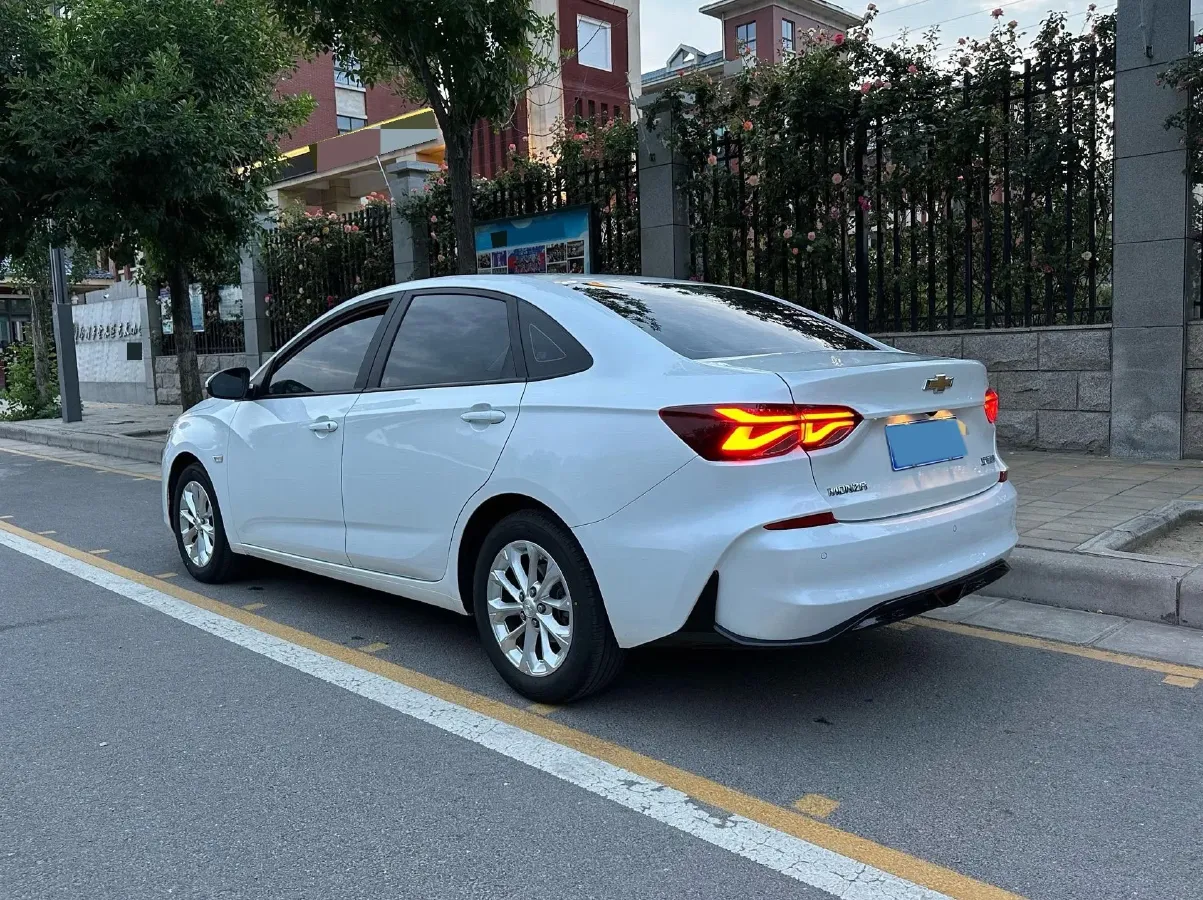 2023 Chevrolet Monza 1.5L 113HP L4 6DCT,autocango,china used car exporter,china ev exporter,chinese used car exporter,chinese used ev exporter