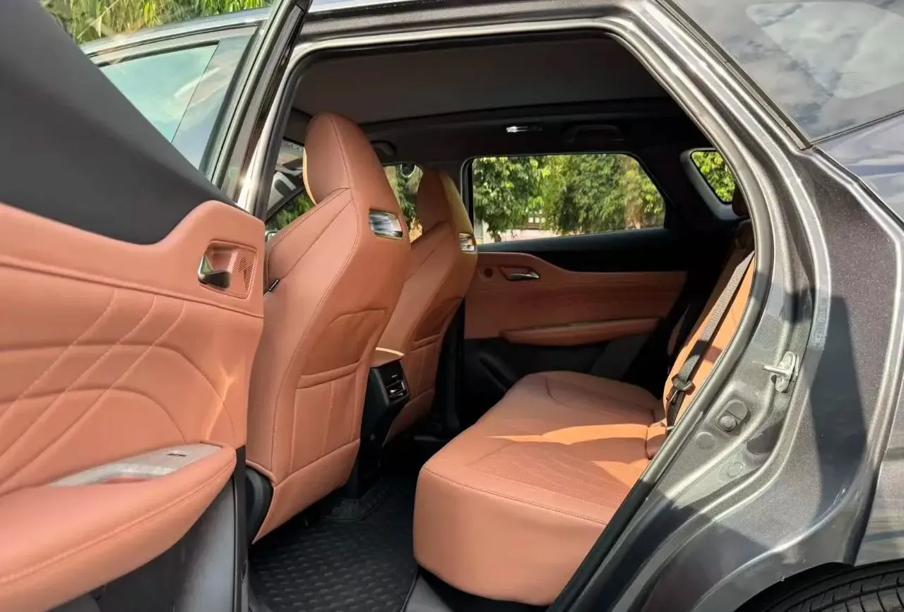 2024 ChangAn UNI-Z 1.5L 98HP L4 E-CVT PHEV 18.4KWH,autocango,china used car exporter,china ev exporter,chinese used car exporter,chinese used ev exporter