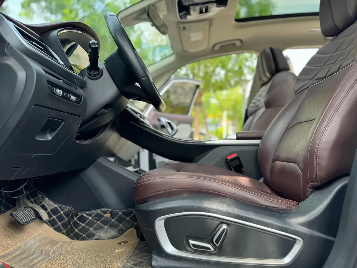 2022 Geely JiaJi 1.8T 184HP L4 7DCT,autocango,china used car exporter,china ev exporter,chinese used car exporter,chinese used ev exporter