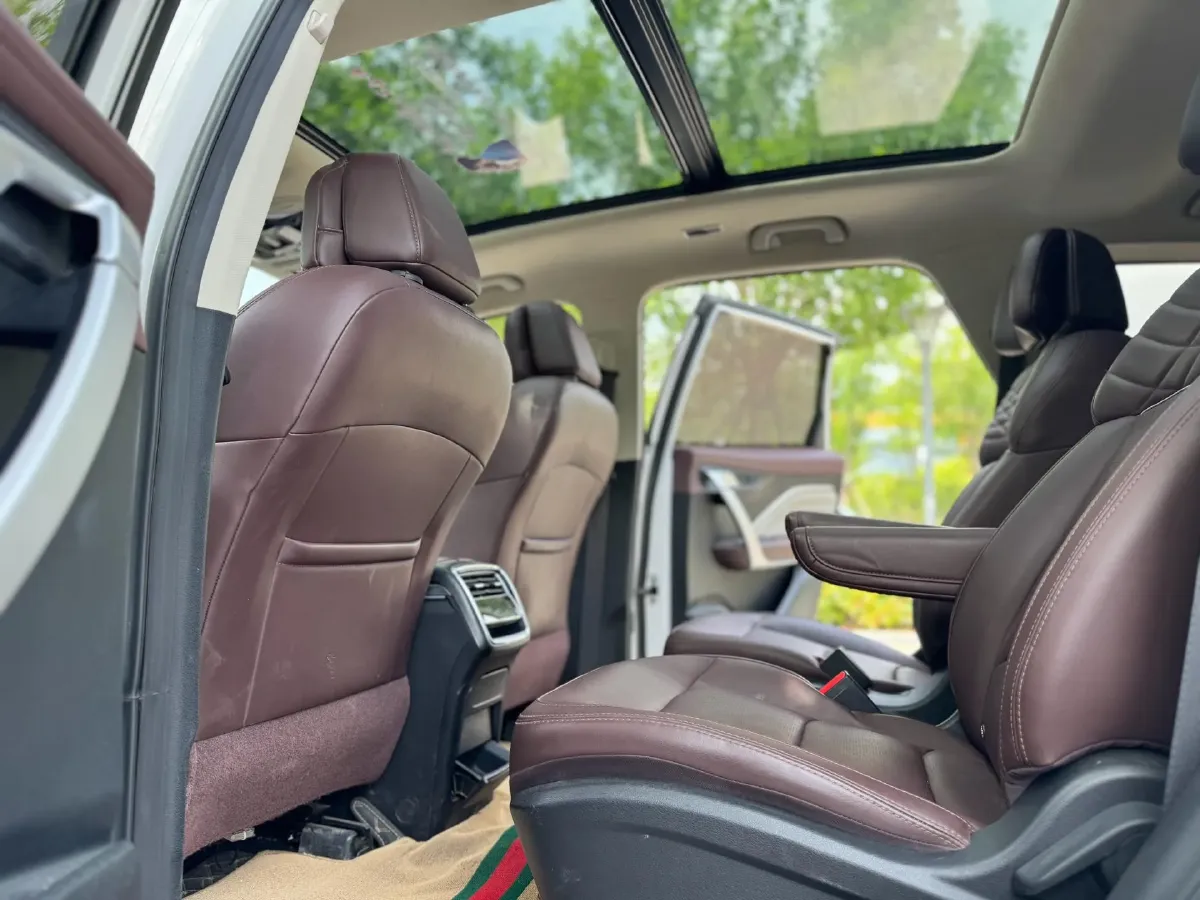 2022 Geely JiaJi 1.8T 184HP L4 7DCT,autocango,china used car exporter,china ev exporter,chinese used car exporter,chinese used ev exporter