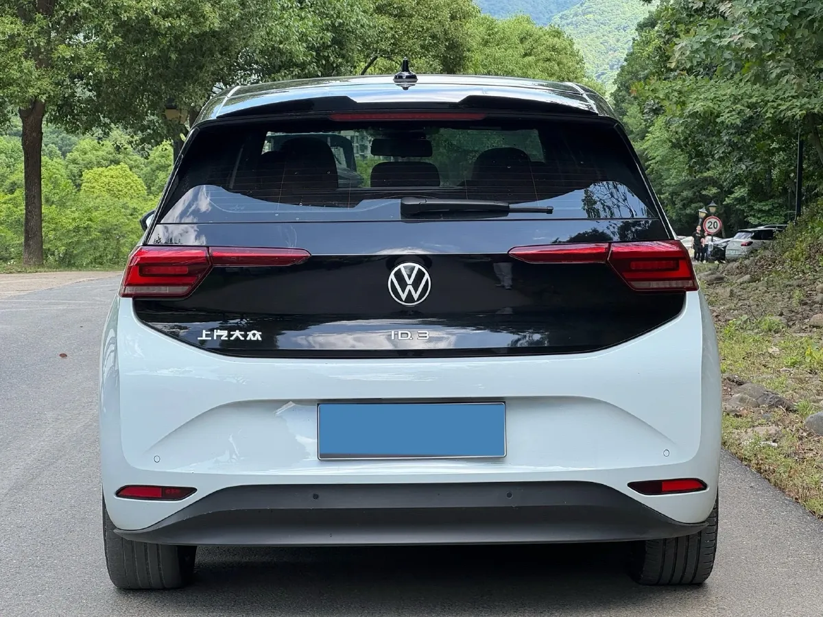 2023 Volkswagen ID.3 BEV 52.8KWH,autocango,china used car exporter,china ev exporter,chinese used car exporter,chinese used ev exporter