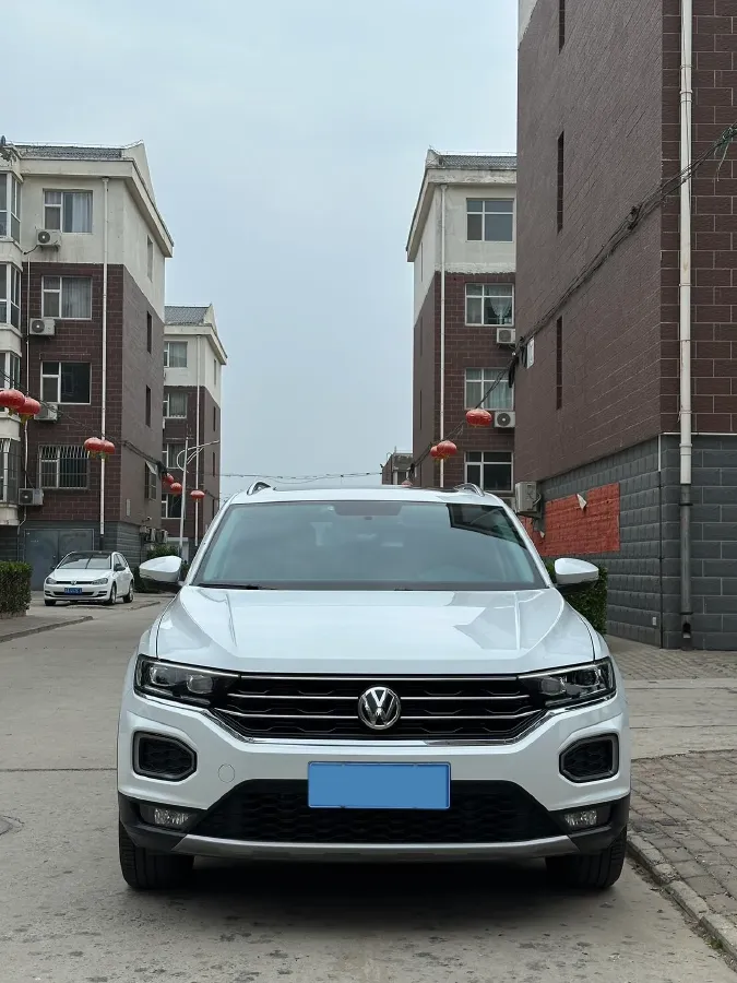 2019 Volkswagen T-Roc 1.4T 150HP L4 7DCT,autocango,china used car exporter,china ev exporter,chinese used car exporter,chinese used ev exporter