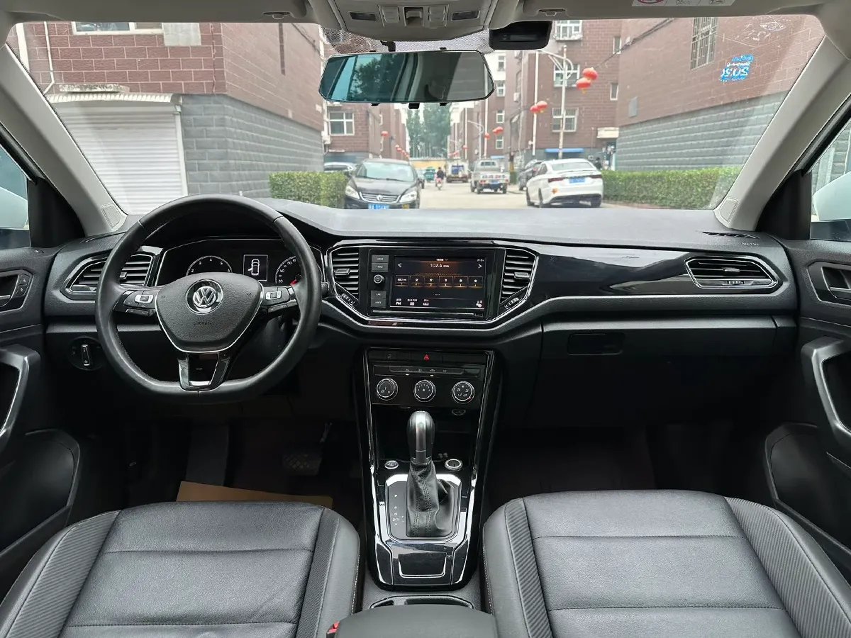 2019 Volkswagen T-Roc 1.4T 150HP L4 7DCT,autocango,china used car exporter,china ev exporter,chinese used car exporter,chinese used ev exporter