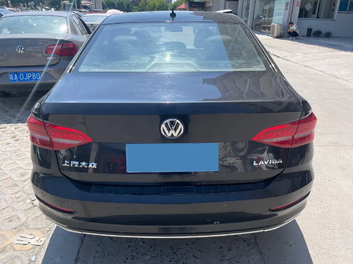 2019 Volkswagen Lavida 1.5L 113HP L4 5MT,autocango,china used car exporter,china ev exporter,chinese used car exporter,chinese used ev exporter