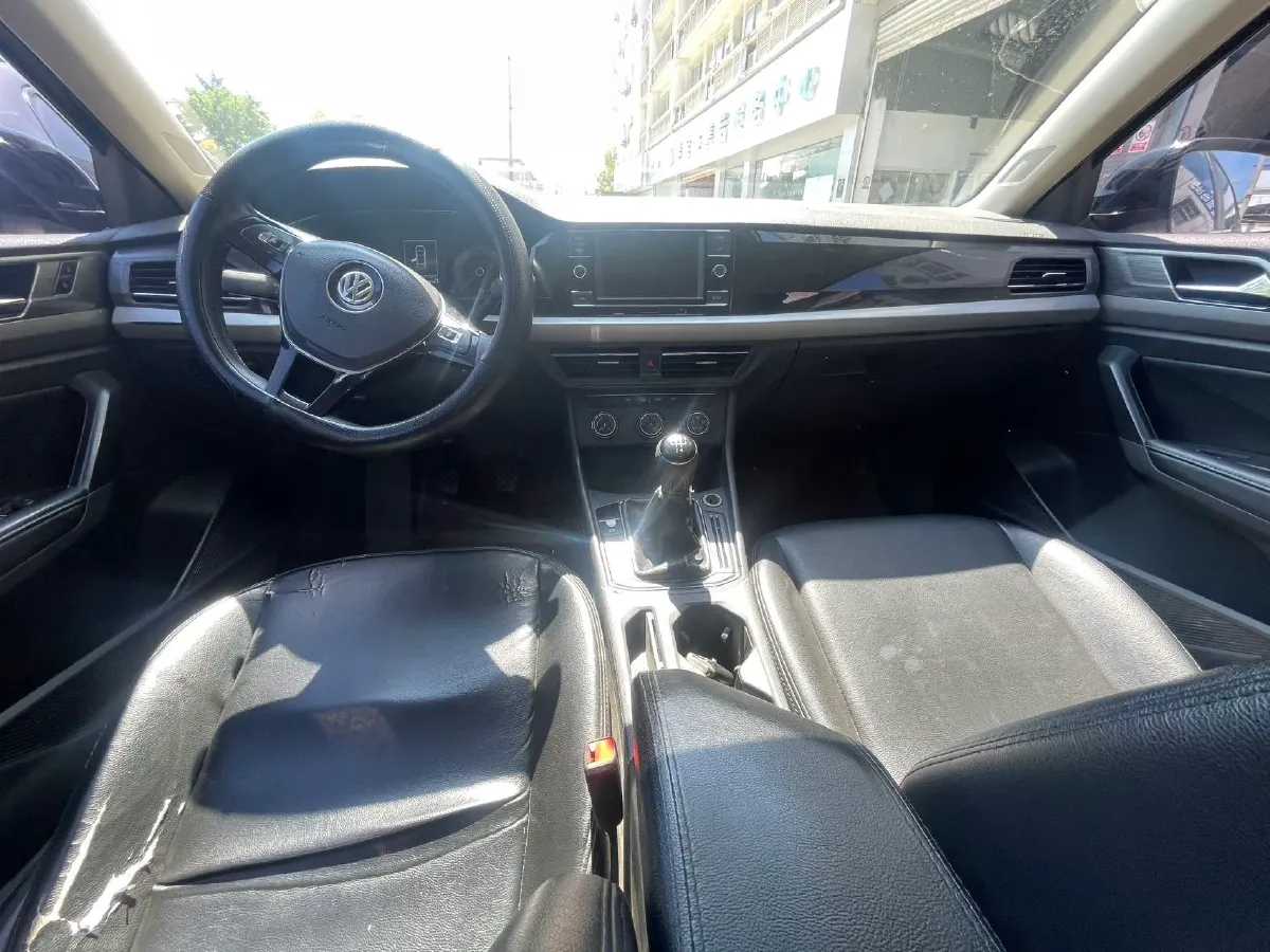 2019 Volkswagen Lavida 1.5L 113HP L4 5MT,autocango,china used car exporter,china ev exporter,chinese used car exporter,chinese used ev exporter