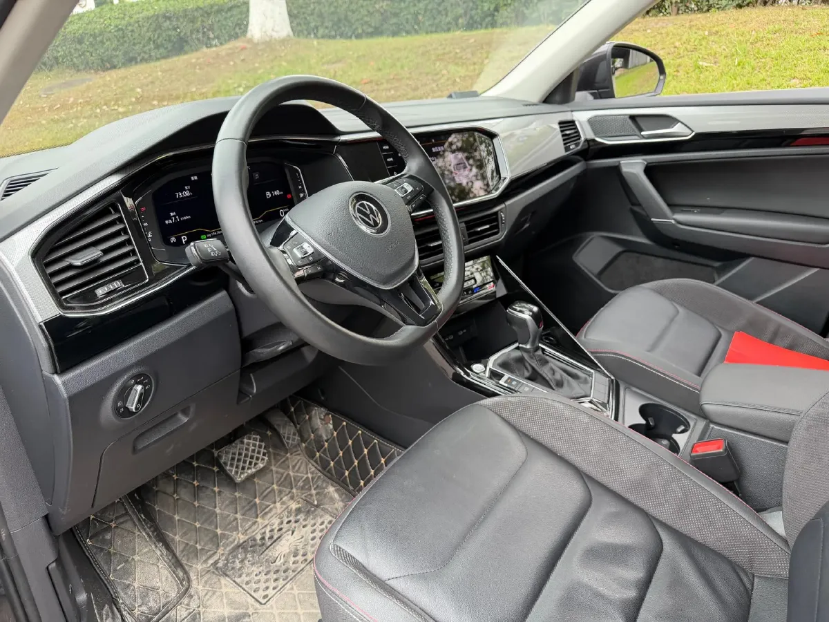 2020 Volkswagen Tayron X 2.0T 186HP L4 7DCT,autocango,china used car exporter,china ev exporter,chinese used car exporter,chinese used ev exporter