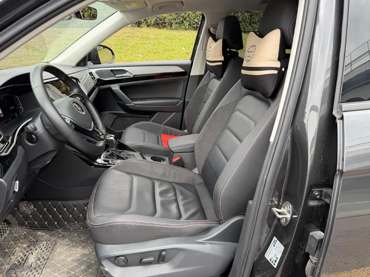 2020 Volkswagen Tayron X 2.0T 186HP L4 7DCT,autocango,china used car exporter,china ev exporter,chinese used car exporter,chinese used ev exporter