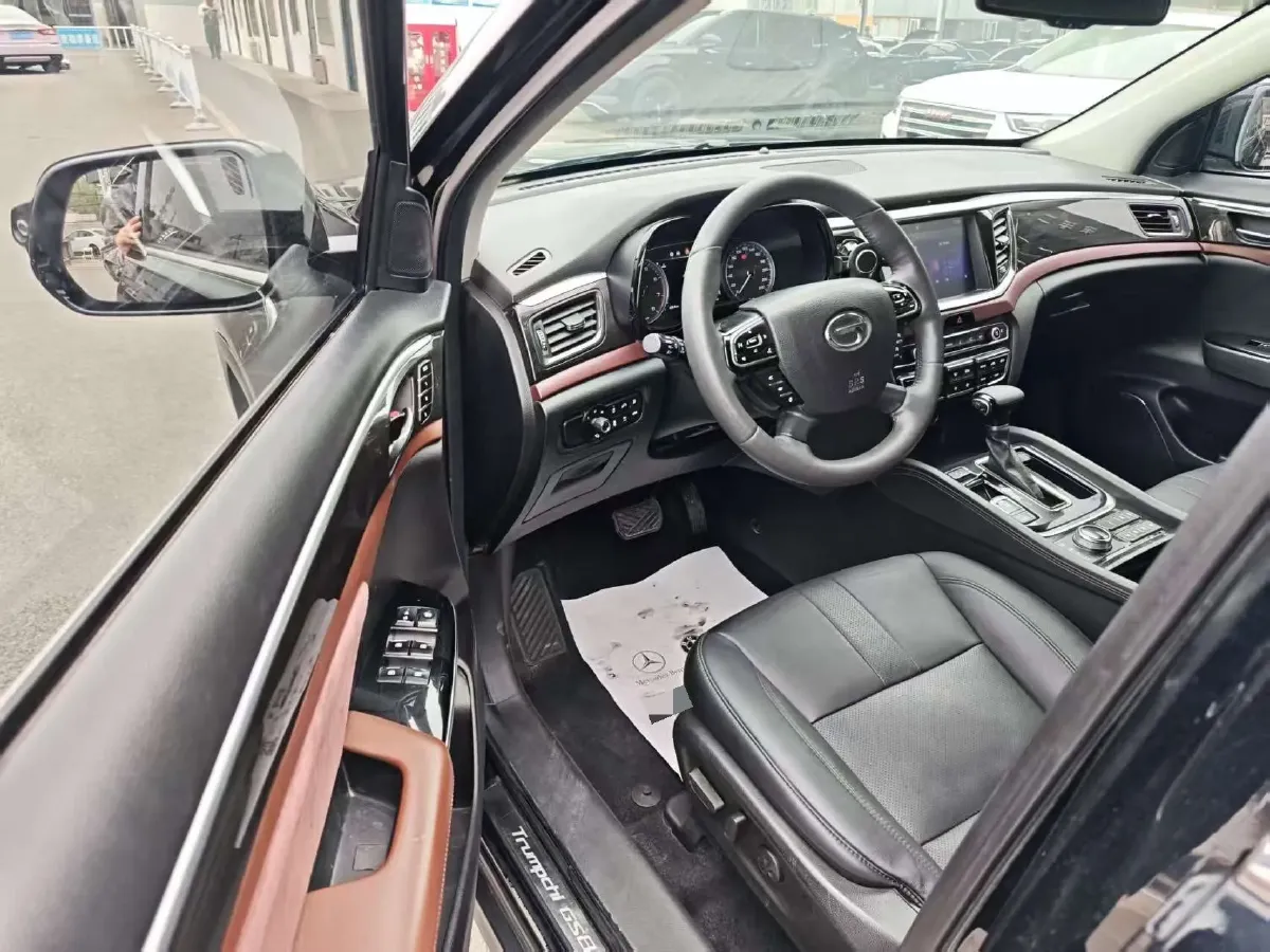 2017 GAC Trumpchi GS8 2.0T 201HP L4 6AT,autocango,china used car exporter,china ev exporter,chinese used car exporter,chinese used ev exporter