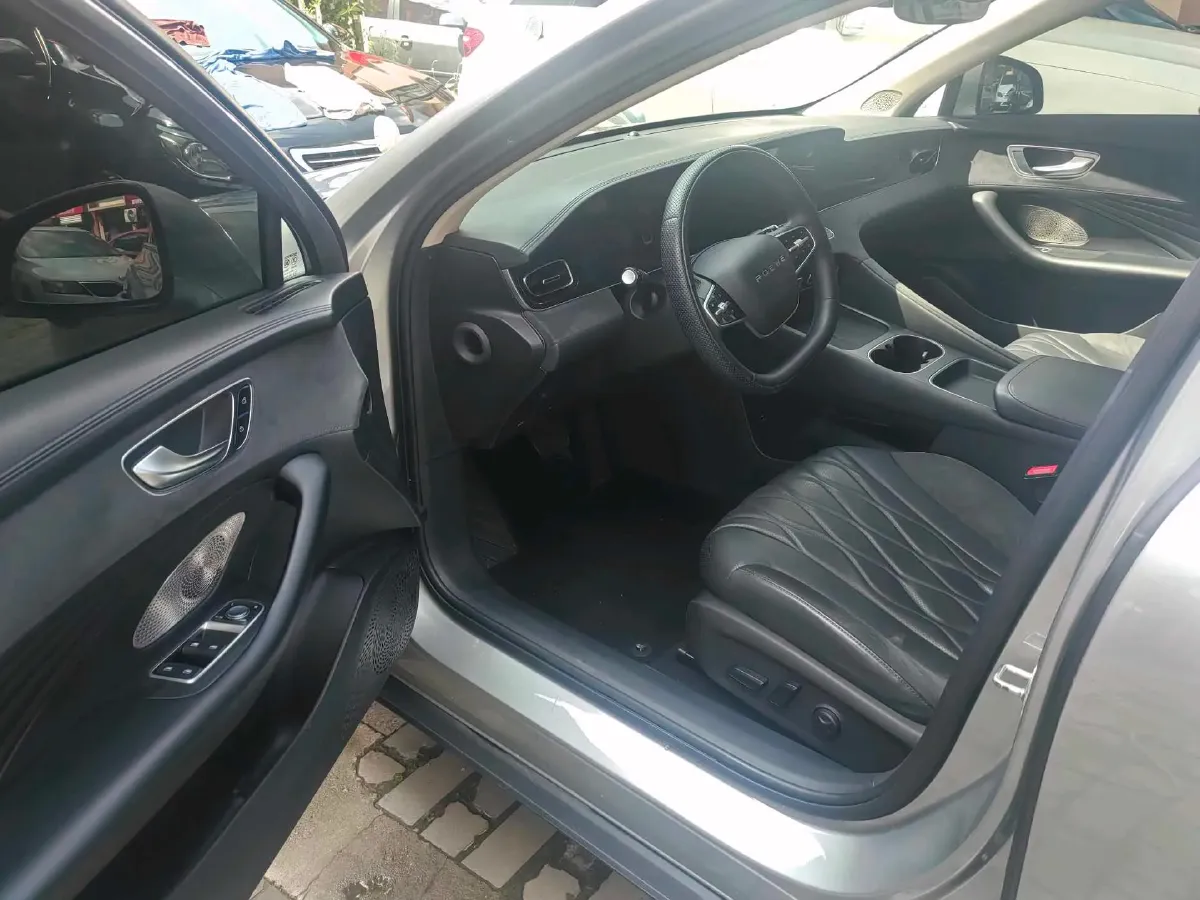 2023 Roewe D7 1.5L 112HP L4 1DHT PHEV 21.4KWH,autocango,china used car exporter,china ev exporter,chinese used car exporter,chinese used ev exporter