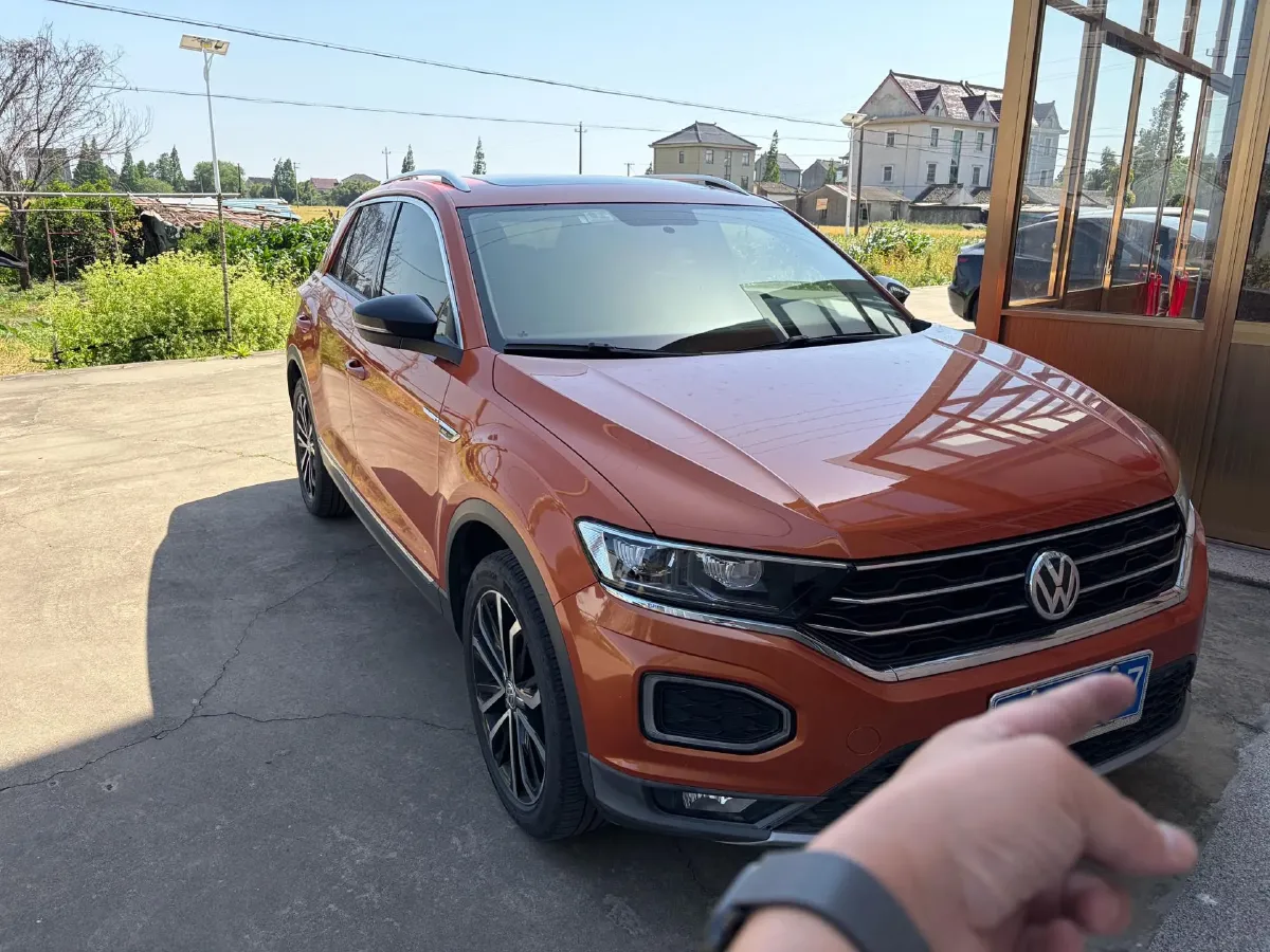 2019 Volkswagen T-Roc 1.4T 150HP L4 7DCT,autocango,china used car exporter,china ev exporter,chinese used car exporter,chinese used ev exporter