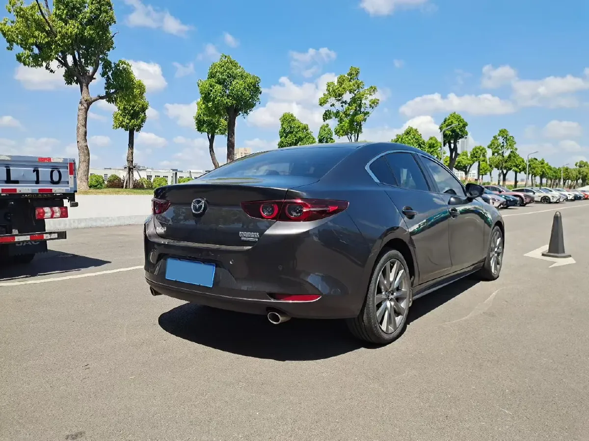 2022 Mazda 3 Axela 2.0L 158HP L4 6AT,autocango,china used car exporter,china ev exporter,chinese used car exporter,chinese used ev exporter