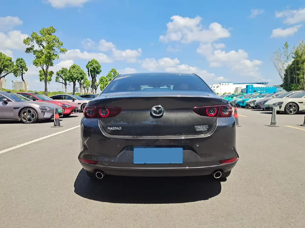 2022 Mazda 3 Axela 2.0L 158HP L4 6AT,autocango,china used car exporter,china ev exporter,chinese used car exporter,chinese used ev exporter
