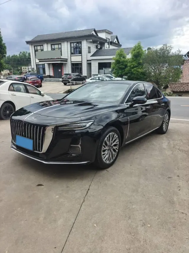2023 HongQi H5 2.0T 224HP L4 8AT,autocango,china used car exporter,china ev exporter,chinese used car exporter,chinese used ev exporter